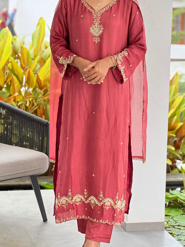 Plain Silk Premium Salwar Set Plain Silk Premium Salwar Set