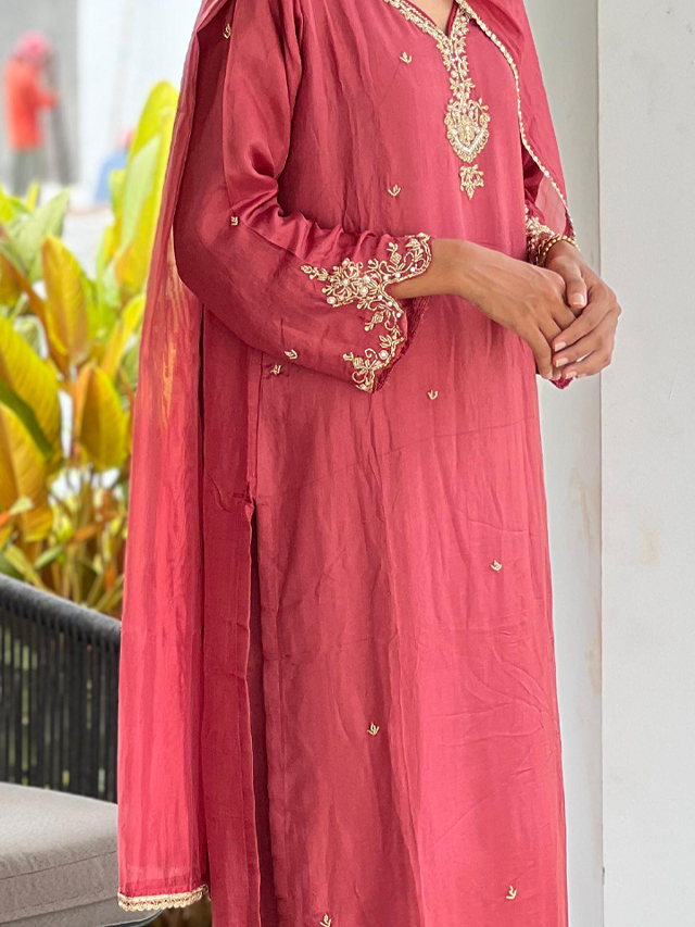 Plain Silk Premium Salwar Set Plain Silk Premium Salwar Set