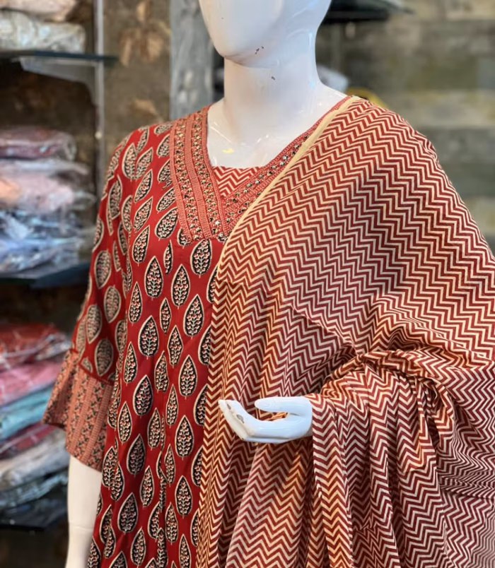 Maroon 3 Piece Salwar Set